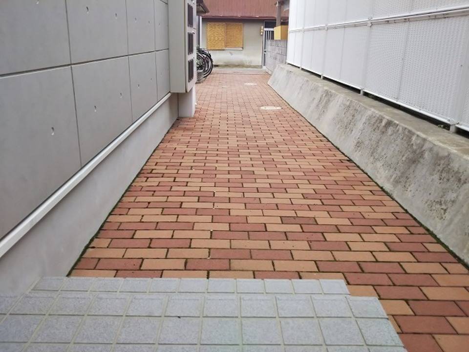 エントランス　アプローチ