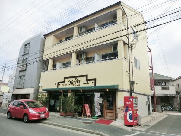 建物外観　近隣コンビニ有り！