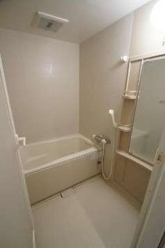 バス・シャワールーム　一日の疲れを癒やしましょう