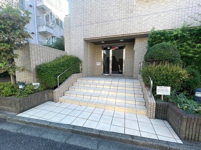 エントランス　エントランス