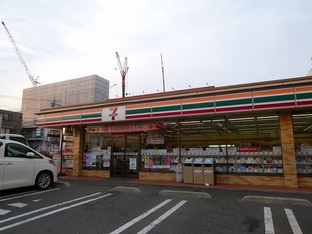 コンビニ　セブンイレブン（コンビニ）まで850m