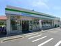 コンビニ　ファミリーマート六木二丁目店（コンビニ）まで220m