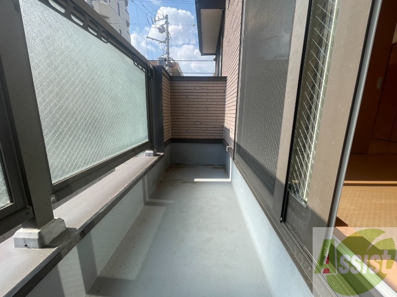 バルコニー　バルコニーが付いていますので一息ついてみてはいかがですか。