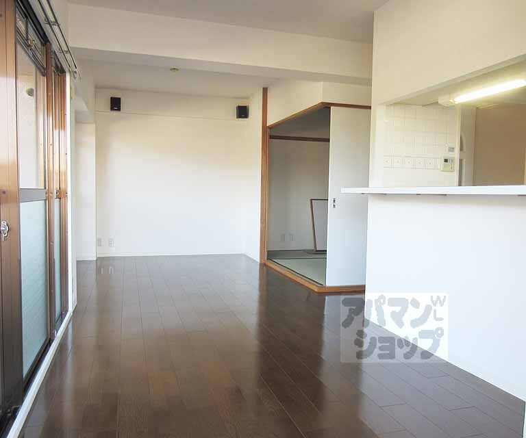居室・リビング　フローリングのお部屋です。
