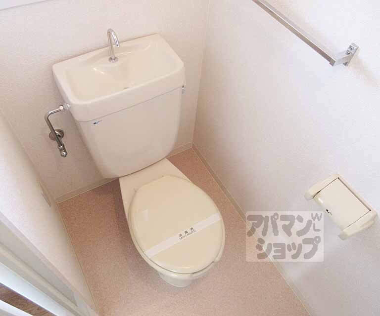 トイレ　清潔なトイレです。
