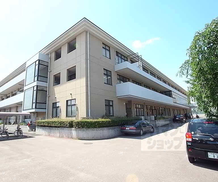 高校・高専　山城高校（高校・高専）まで316m