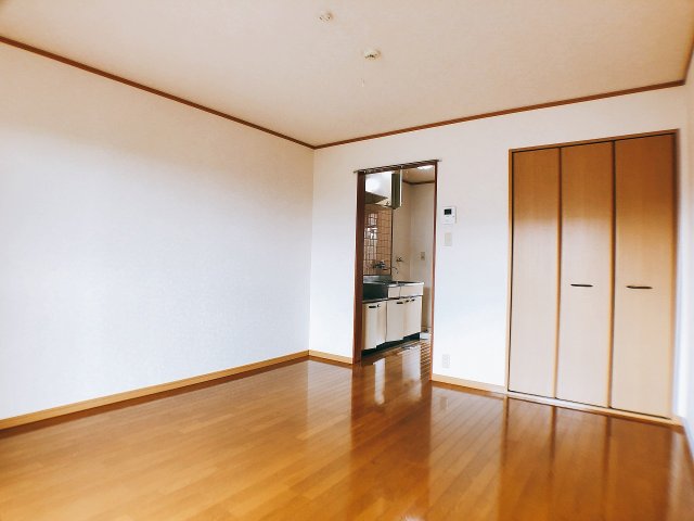 居室・リビング　家具の配置がしやすい洋室9.2帖