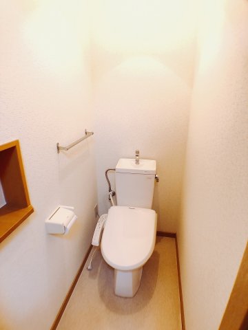 トイレ　ウォシュレット完備