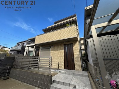 建物外観　敷地内駐車場あり！