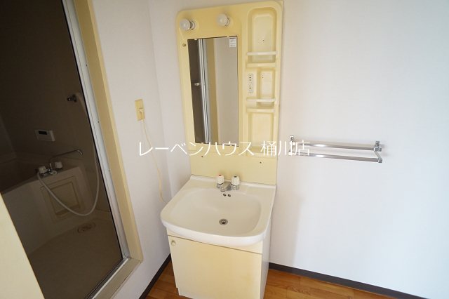 洗面設備　レーベンハウス桶川店へ　048-787-5511