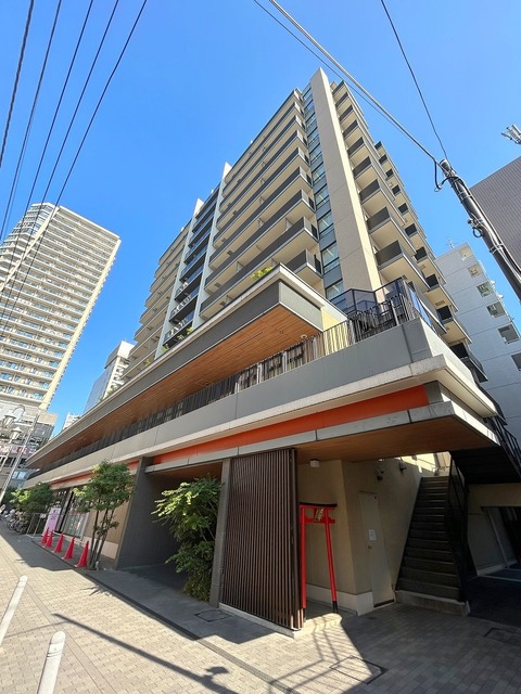 建物外観　★旭化成の分譲マンション、アトラス★ターミナル駅の三鷹駅から
