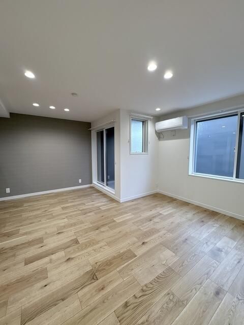 居室・リビング　リビングでゆったりくつろげる憩いの空間♪