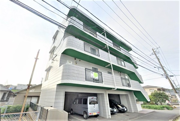 建物外観　ウエストコースト