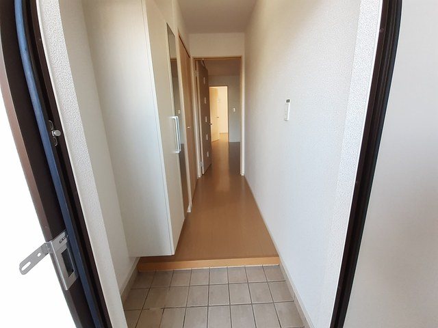 玄関　参考写真