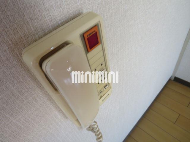 セキュリティ　インターホンも完備。