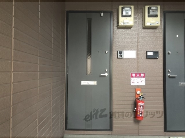 アゼリアパレスEASTの外観写真