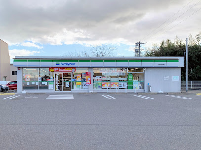 コンビニ　ファミリーマート武豊冨貴駅東店（コンビニ）まで341m