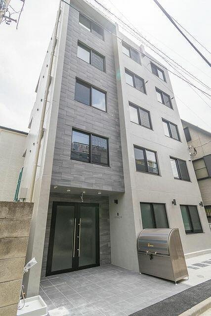 建物外観　５階建ての賃貸マンション