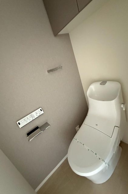 ＪＲ総武線 亀戸駅 徒歩3分 15階建 築4年のトイレ写真