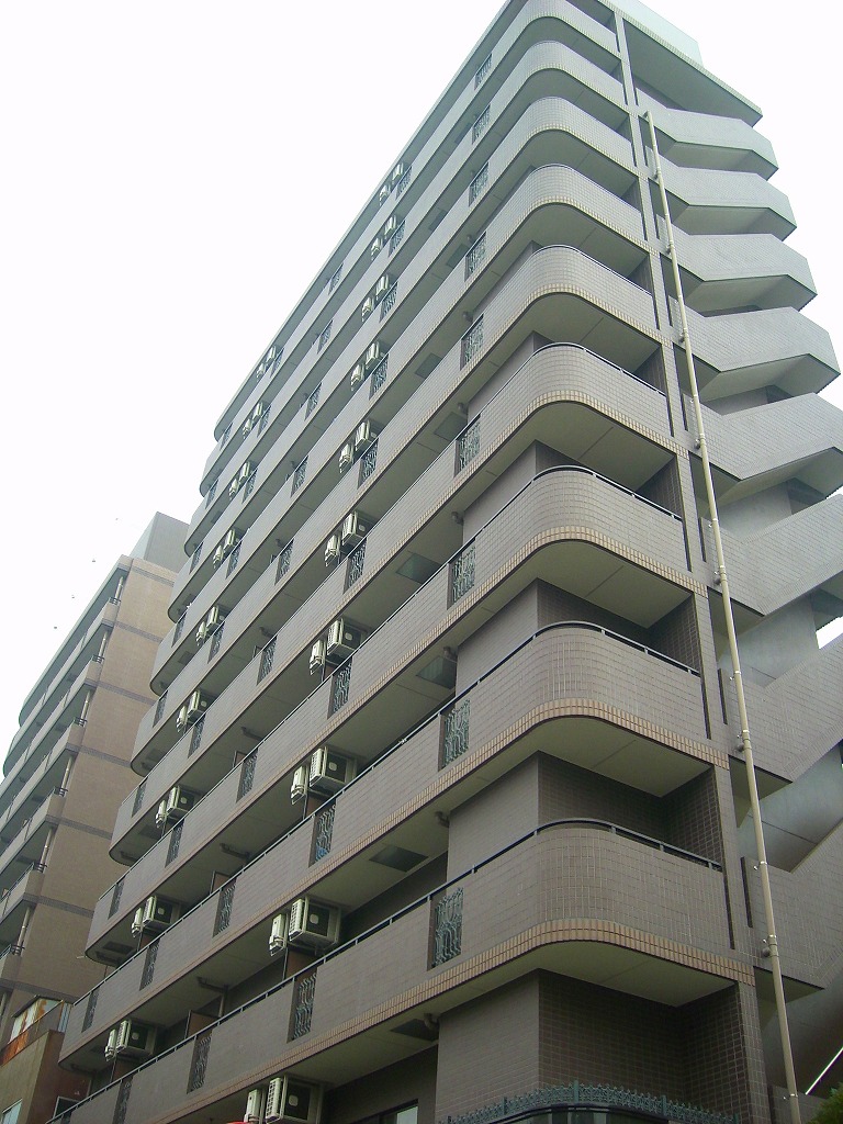 建物外観　オートロック付マンション