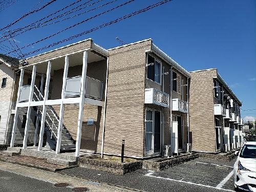 【レオパレスＭＳ本町の建物外観】