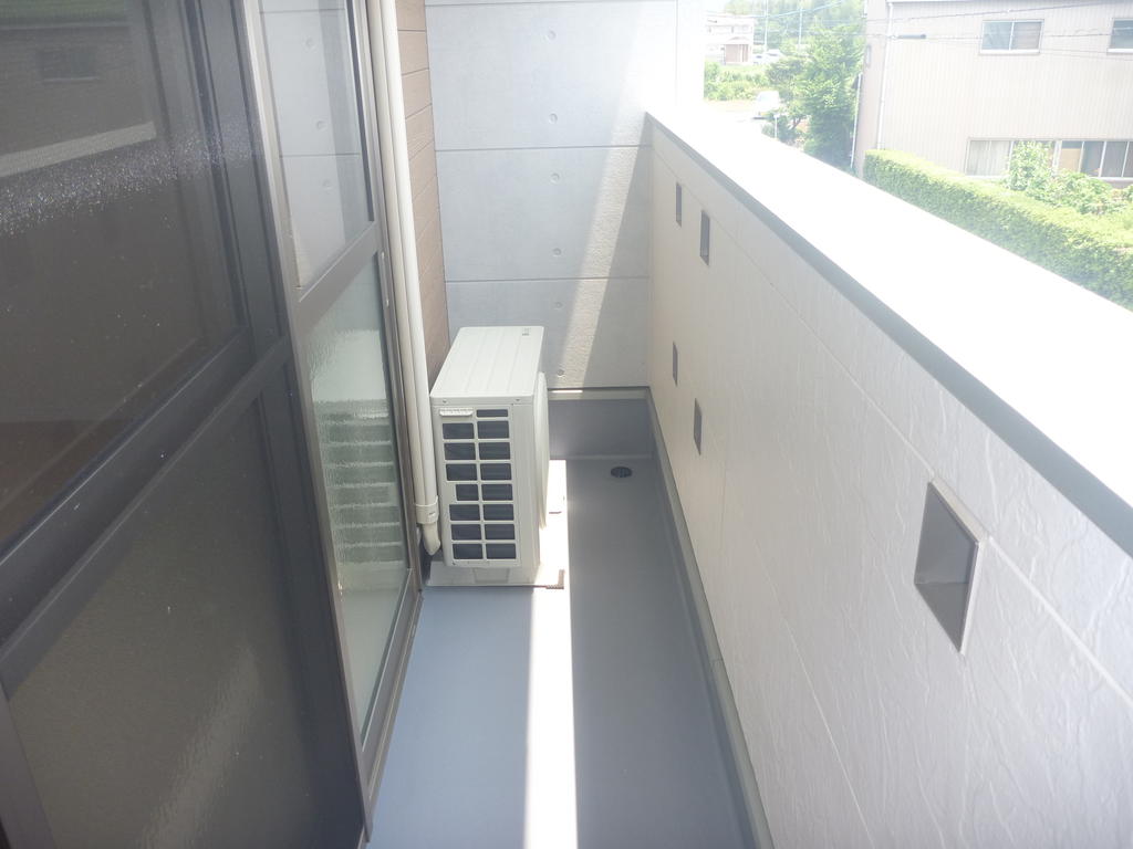 バルコニー　日当たり良好バルコニー
