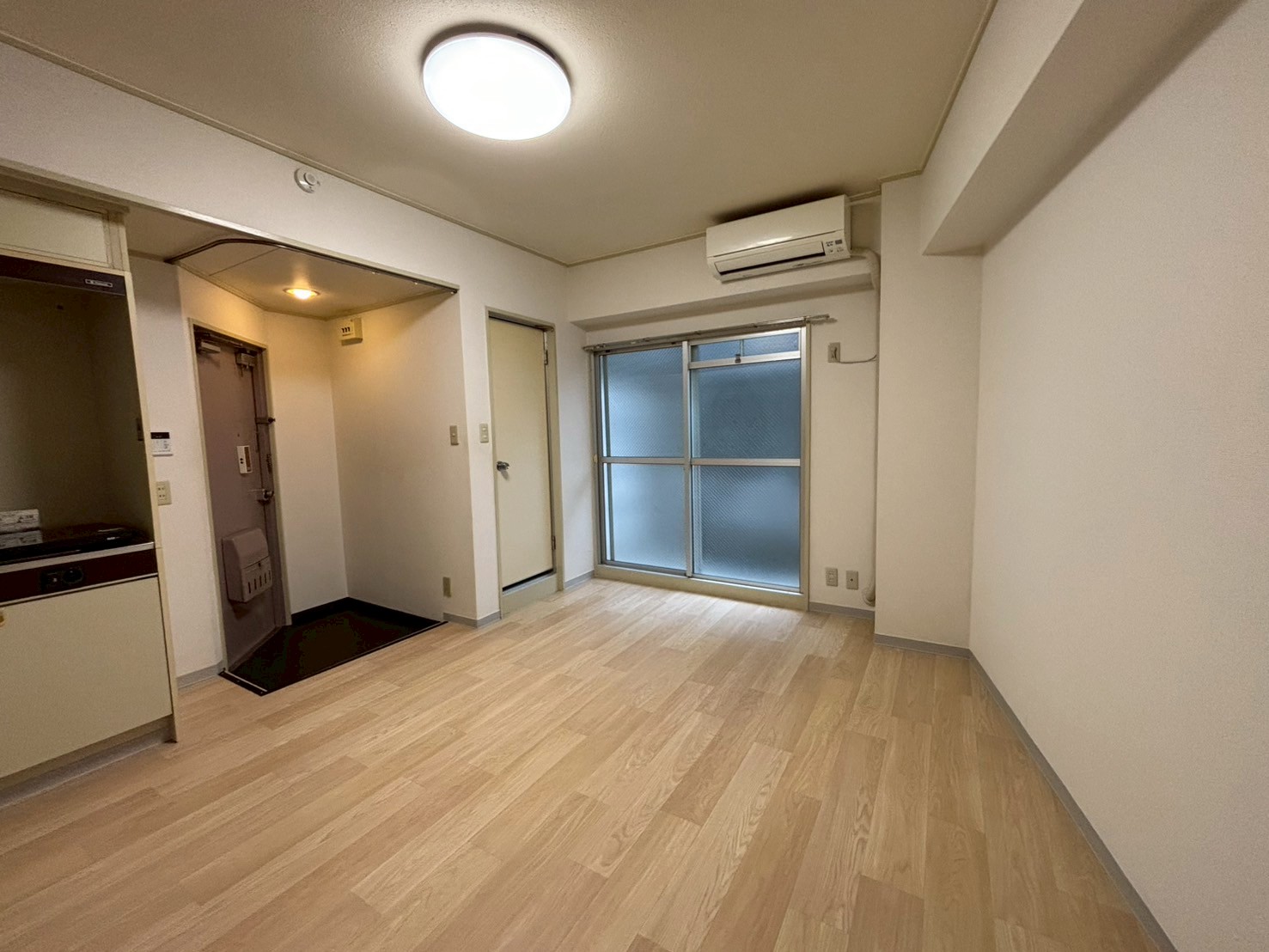 キャロル豊中本町の居間写真