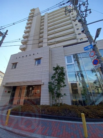 富士林プラザ15番館の建物外観