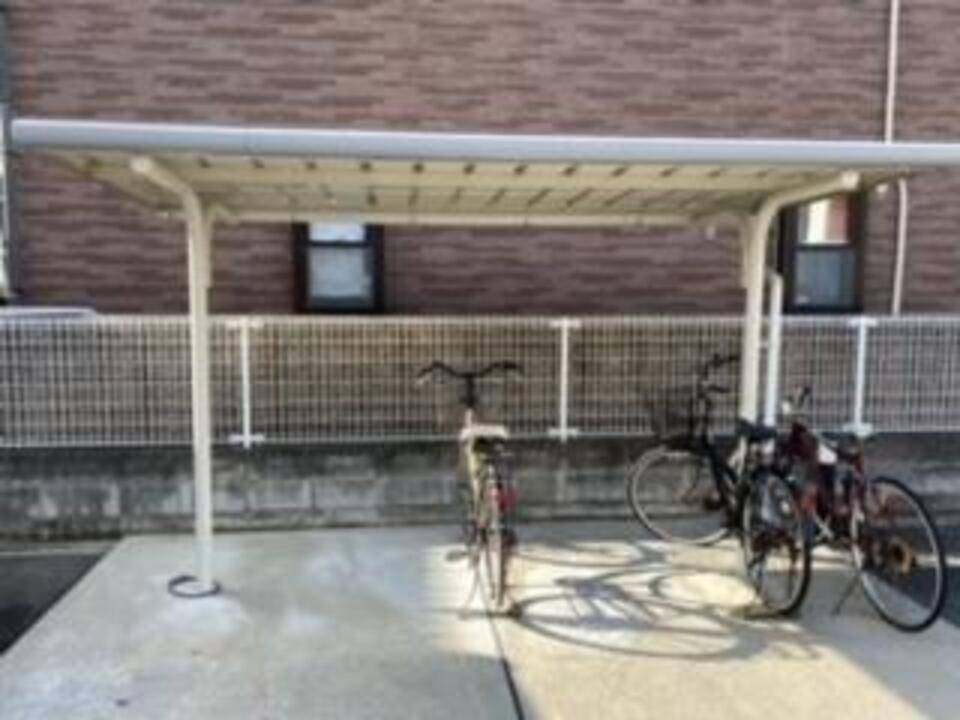 駐車場　駐輪場