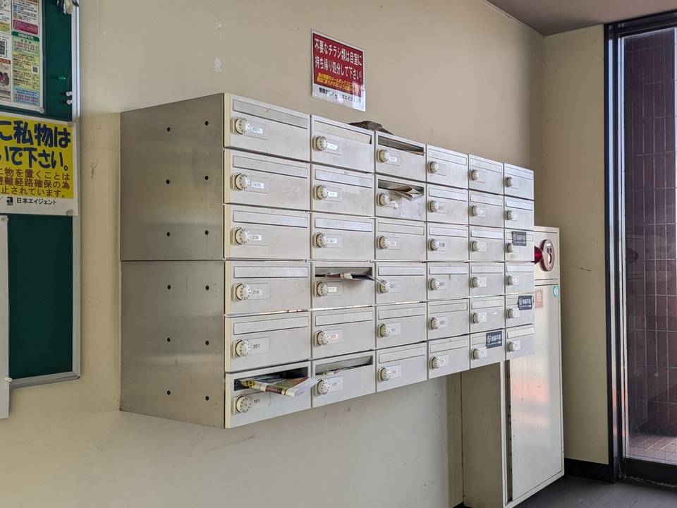 エントランス　メールBOX