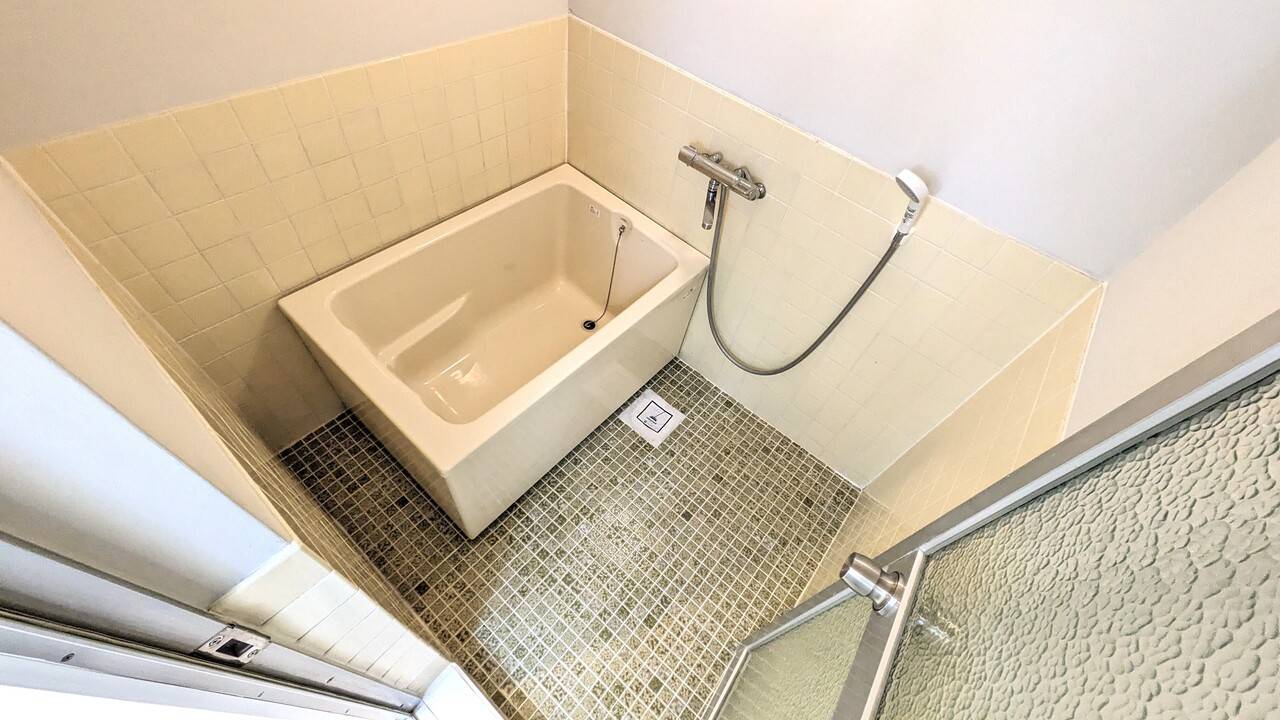 バス・シャワールーム　浴室