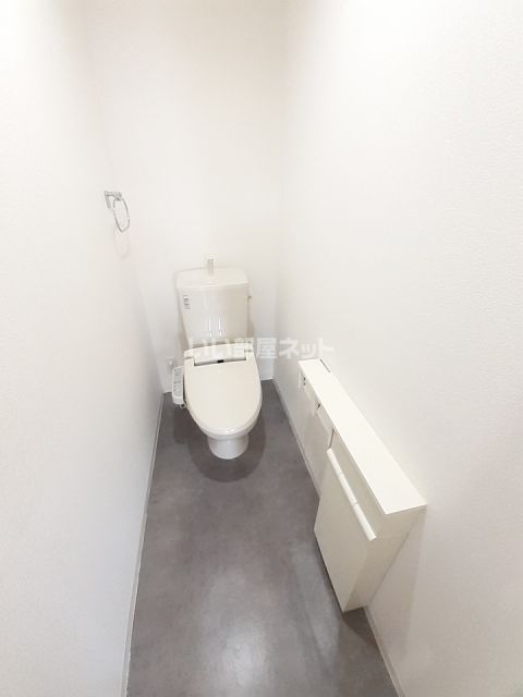 【岡崎市西大友町のアパートのトイレ】