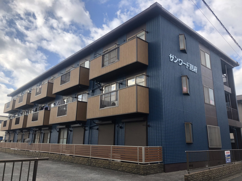 【加古川市別府町新野辺のマンションの建物外観】