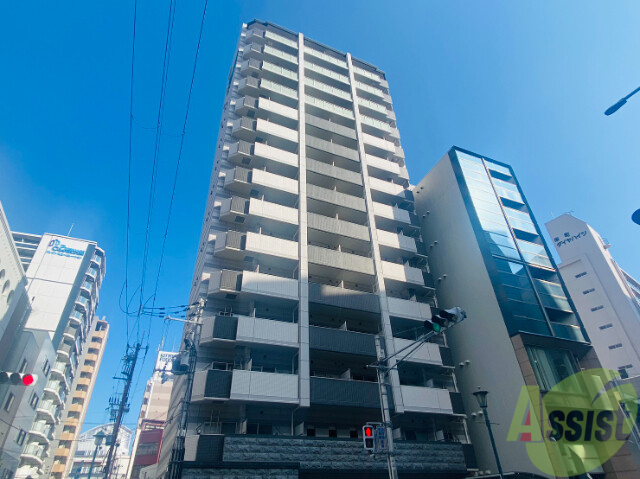 【神戸市中央区栄町通のマンションの建物外観】