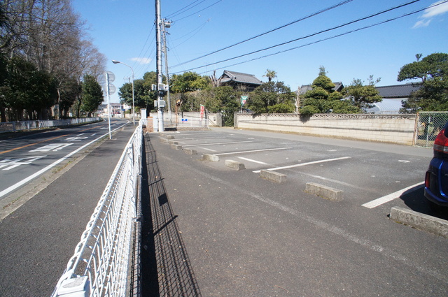 【パークコート宮ノ前の駐車場】