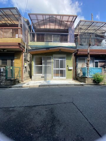 日置荘西町戸建の建物外観