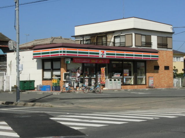 【東松山市あずま町のマンションのコンビニ】