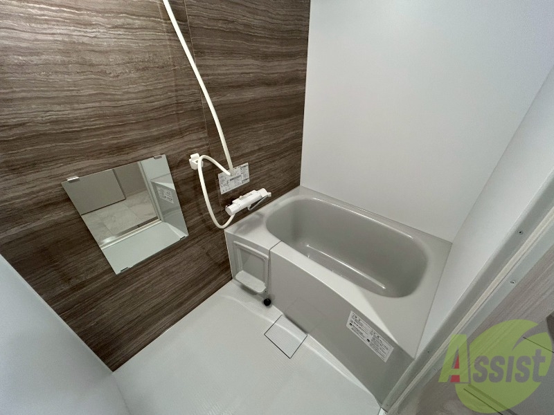 バス・シャワールーム　お風呂になります。一日の疲れを癒してくださいね。