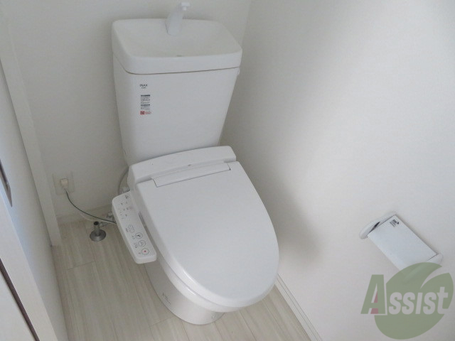 トイレ　各機能付きのトイレですので安心してご利用いただけます。