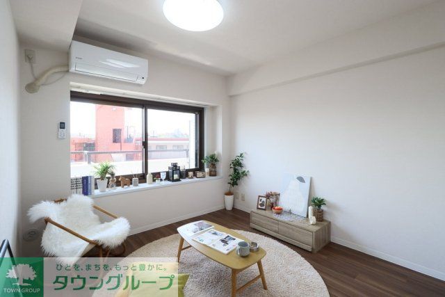 居室・リビング　家具・小物はイメージです