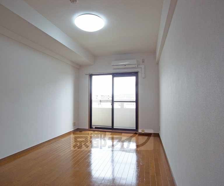 居室・リビング　きれいなお部屋です。