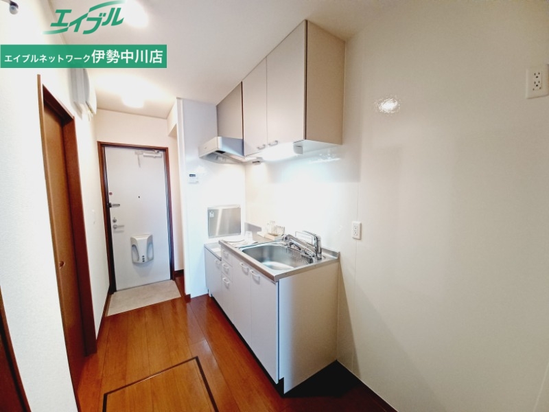 キッチン　同物件別部屋参考写真です。