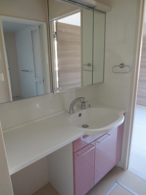 洗面設備　２０１　洗髪洗面化粧台