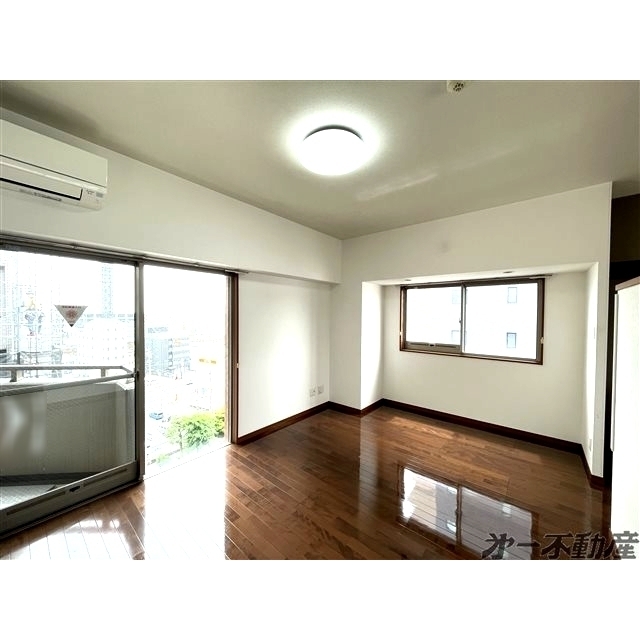 建物外観　洋室