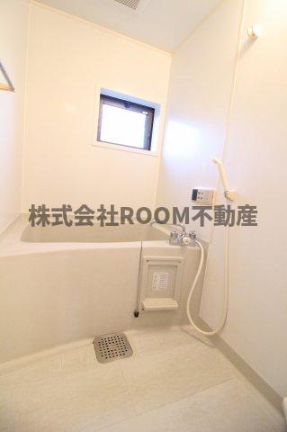 バス・シャワールーム　ゆったり過ごせるお風呂です