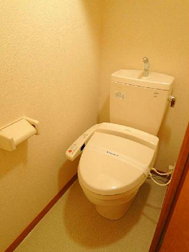 トイレ　ウォシュレット付きのトイレです！