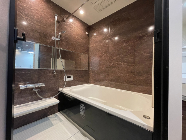 バス・シャワールーム