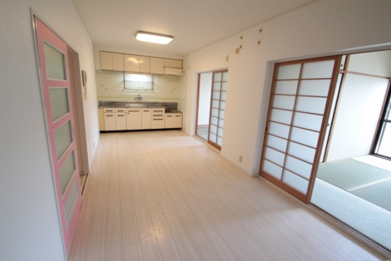 居室・リビング　※別部屋の写真です