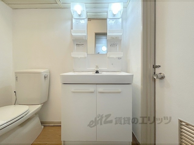 洗面設備　独立洗面台