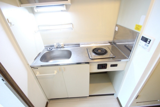 キッチン　※別部屋の写真です